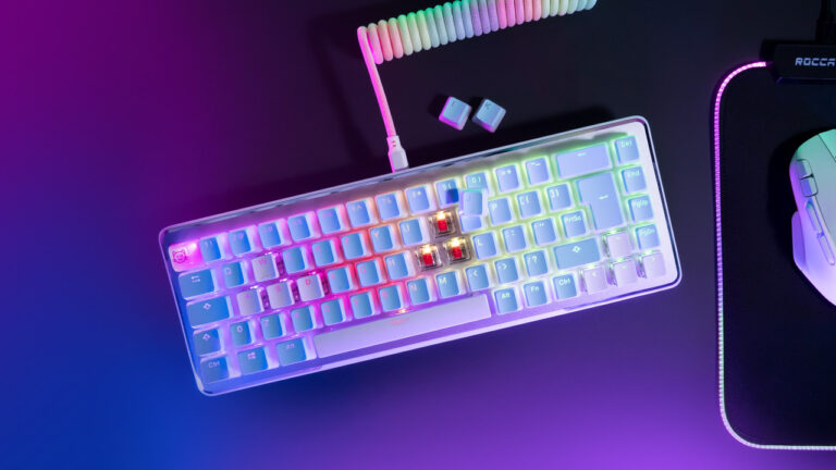 Vulcan-II-Mini_WHT_Press-Pic_#13_3840x2160_No-Logo